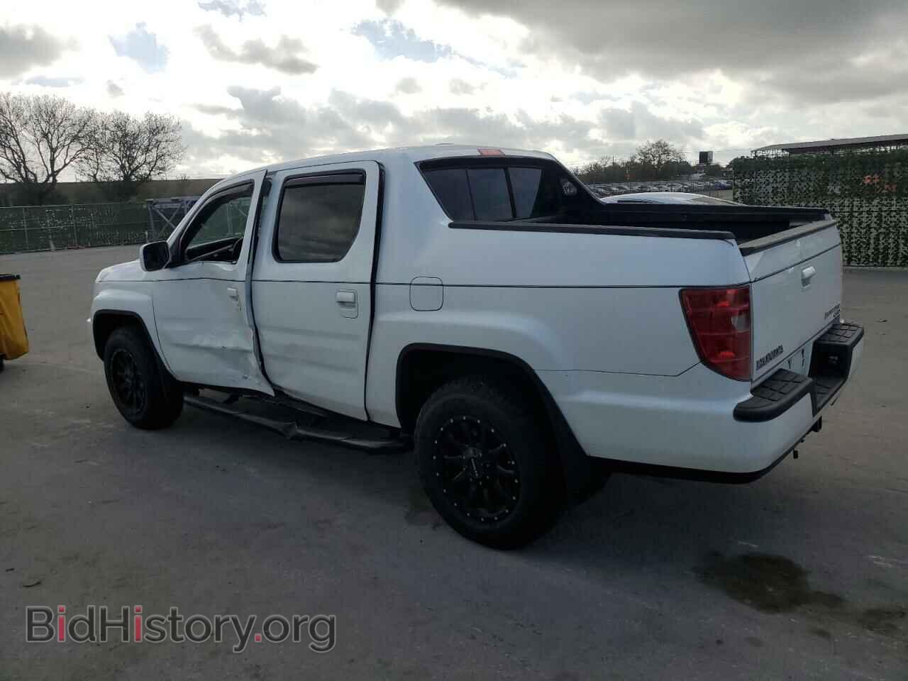 2011 HONDA RIDGELINE - VIN: 5FPYK1F50BB501407 - Фото 2