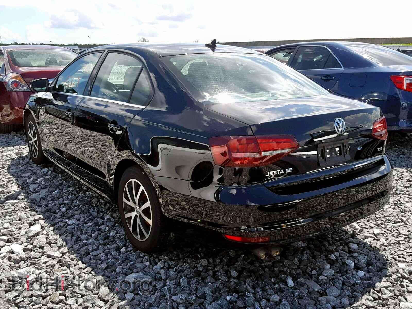 2017 VOLKSWAGEN JETTA - VIN: 3VWDB7AJ1HM315438 - Фото 3