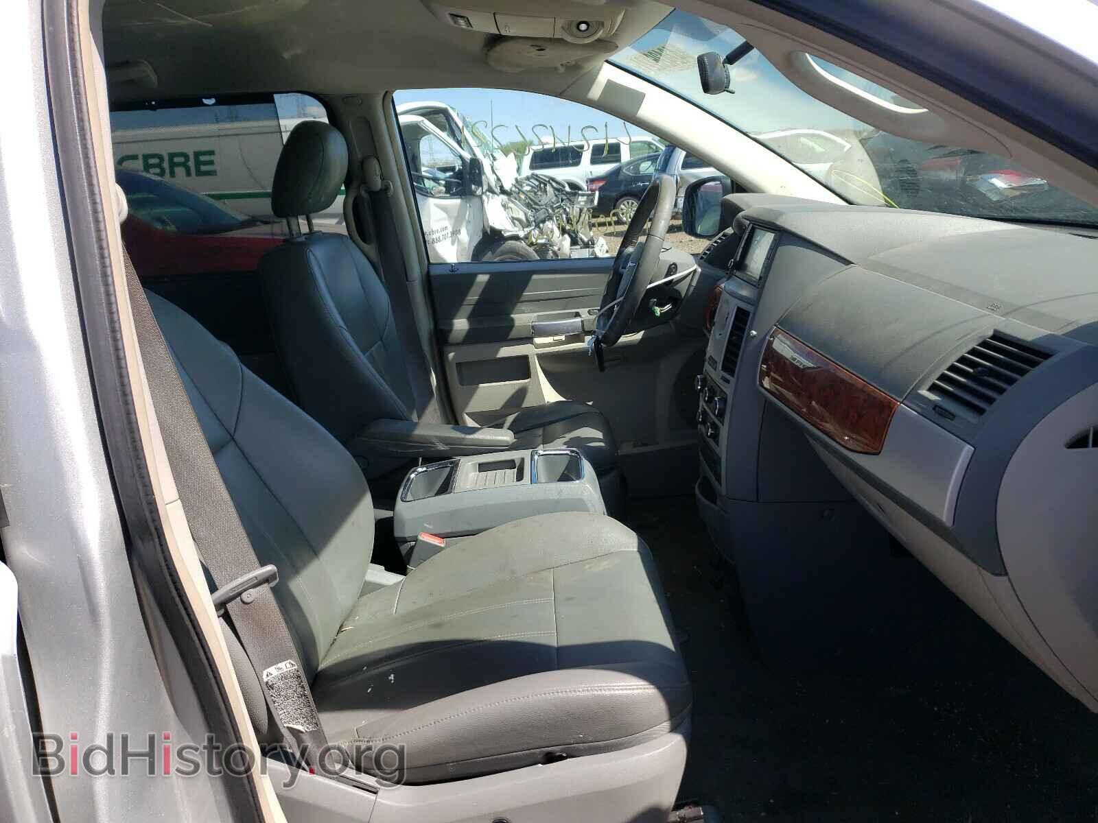 2008 CHRYSLER MINIVAN - VIN: 2A8HR54P58R837074 - Фото 5