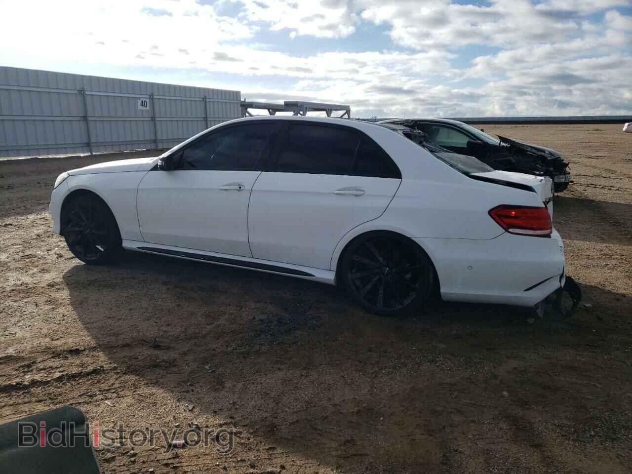 2015 MERCEDES-BENZ E-CLASS - VIN: WDDHF6FB9FB097067 - Фото 2