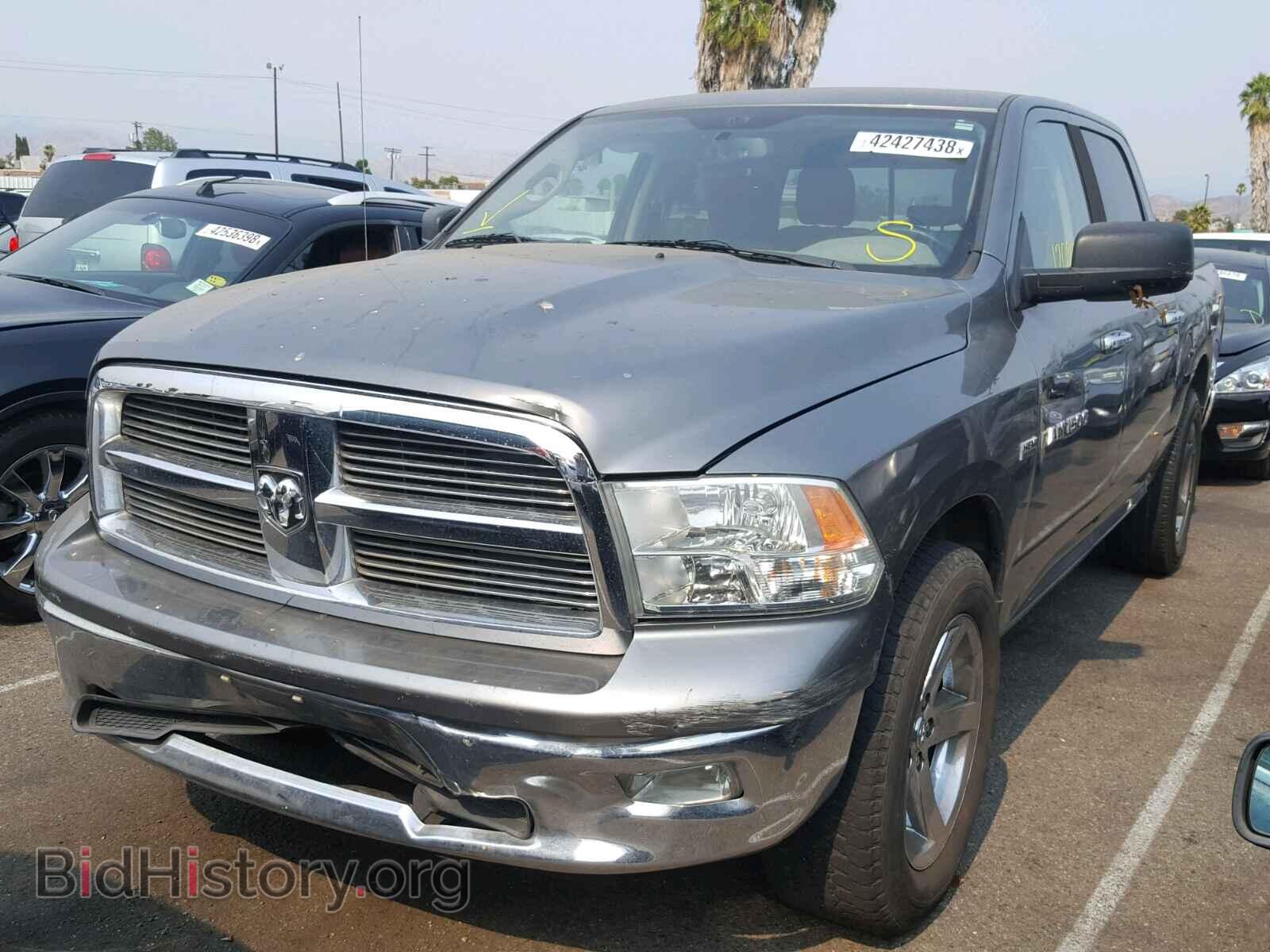 2011 DODGE RAM 1500 - VIN: 1D7RB1CT7BS636862 - Фото 2