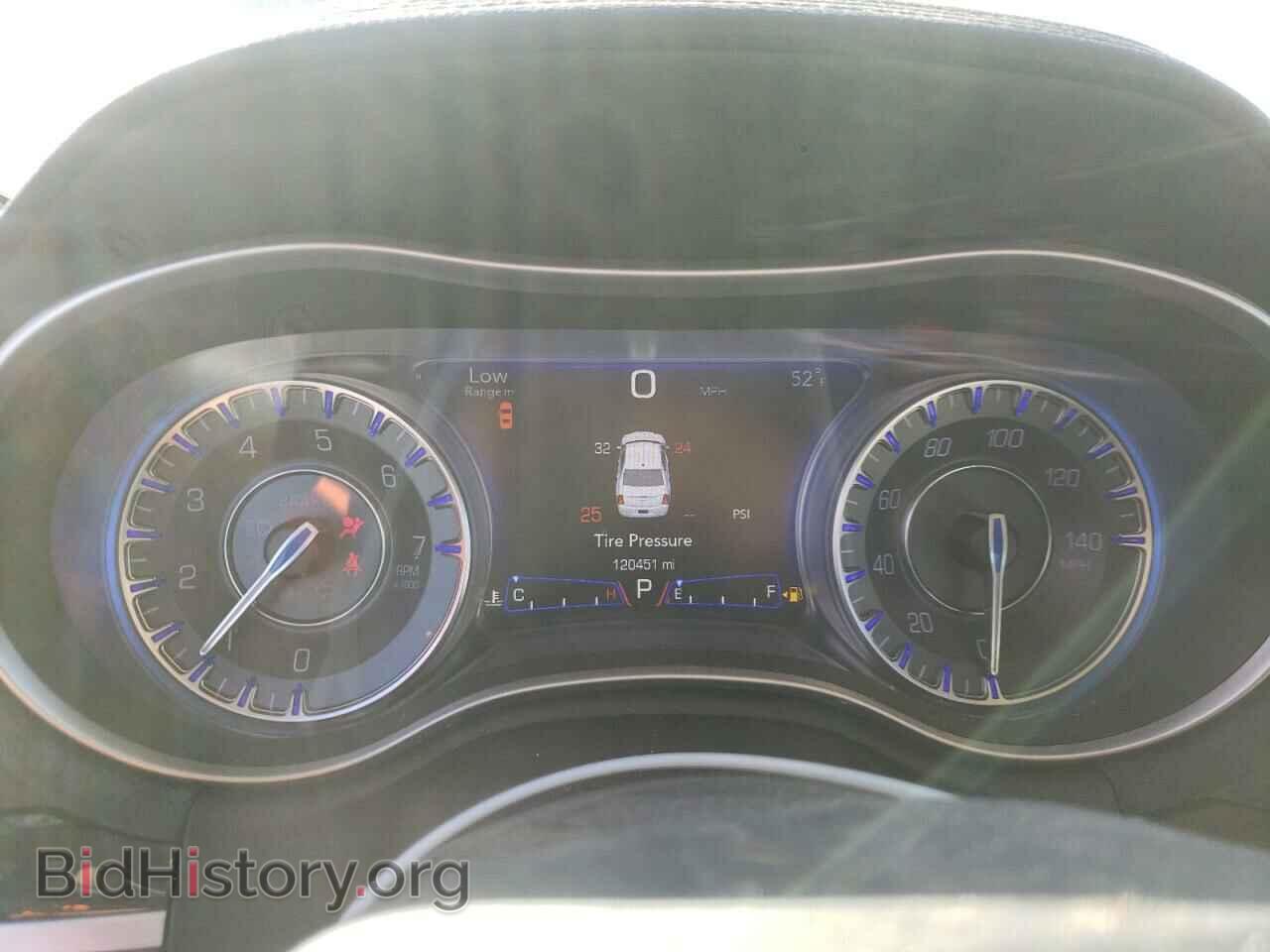 2016 CHRYSLER 300 - VIN: 2C3CCAAG5GH273967 - Фото 9