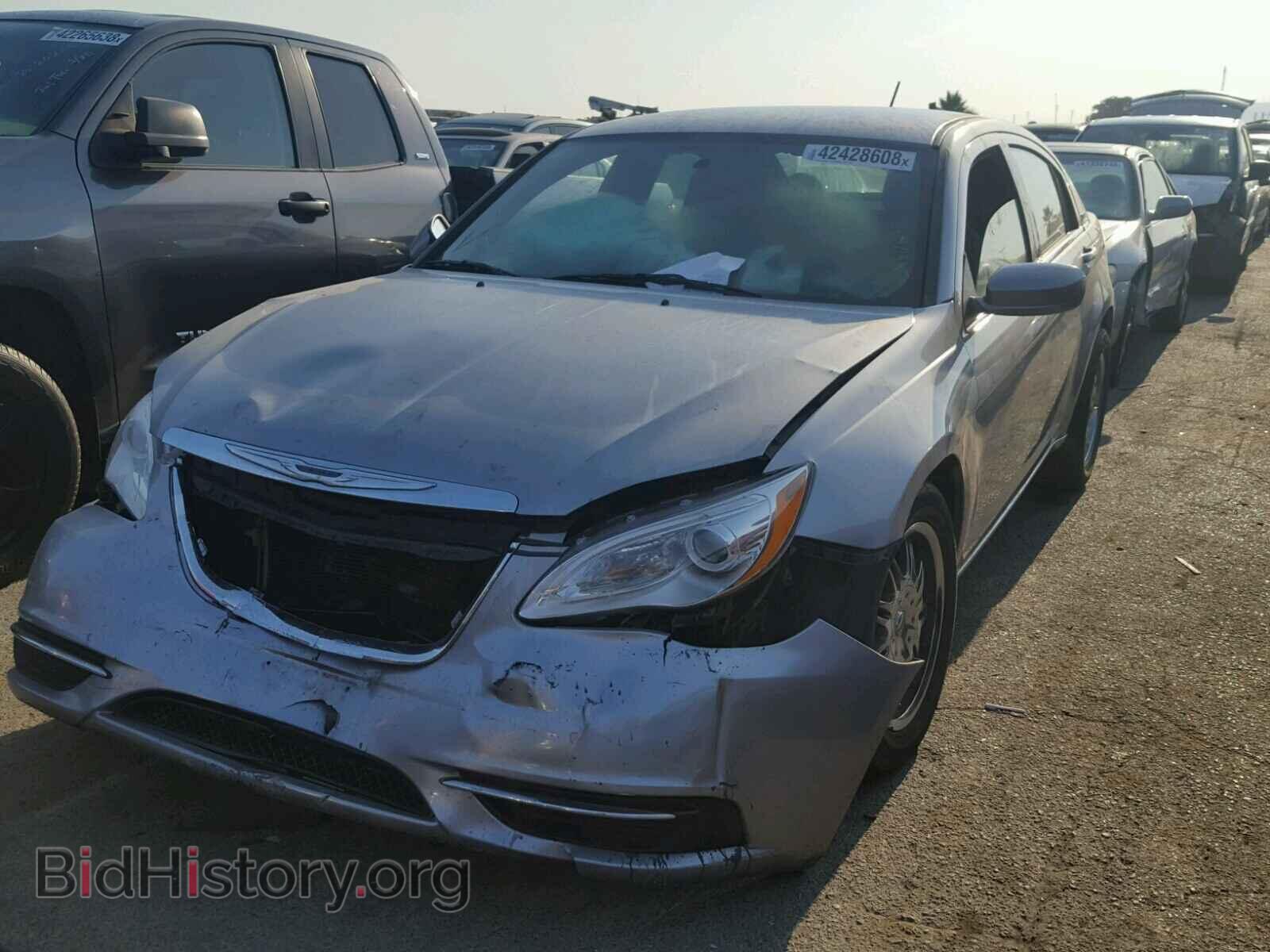 2014 CHRYSLER 200 - VIN: 1C3CCBAB7EN210562 - Фото 2