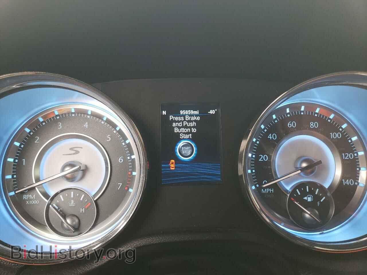 2013 CHRYSLER 300 - VIN: 2C3CCABG7DH643990 - Фото 9