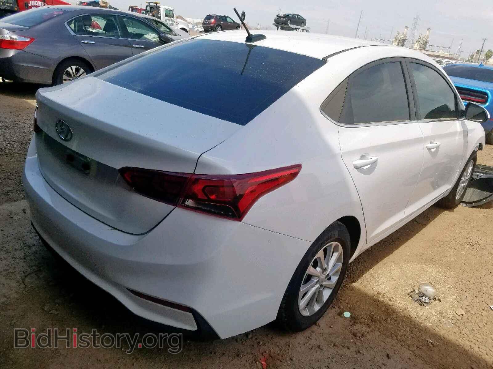 2019 HYUNDAI ACCENT - VIN: 3KPC24A35KE061636 - Фото 4