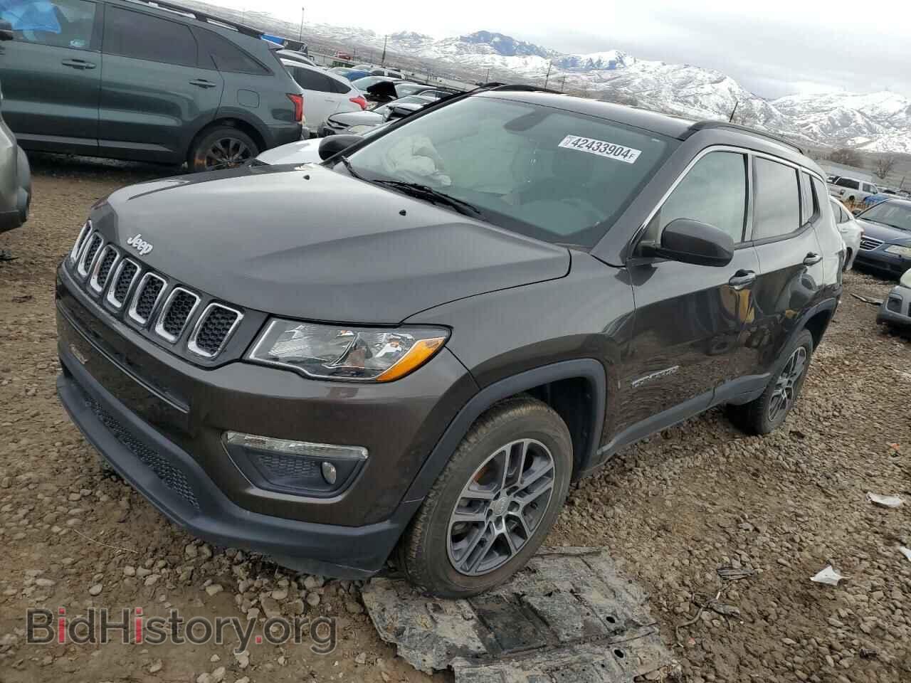 Фотография 3C4NJDBB5HT645623 - JEEP COMPASS 2017