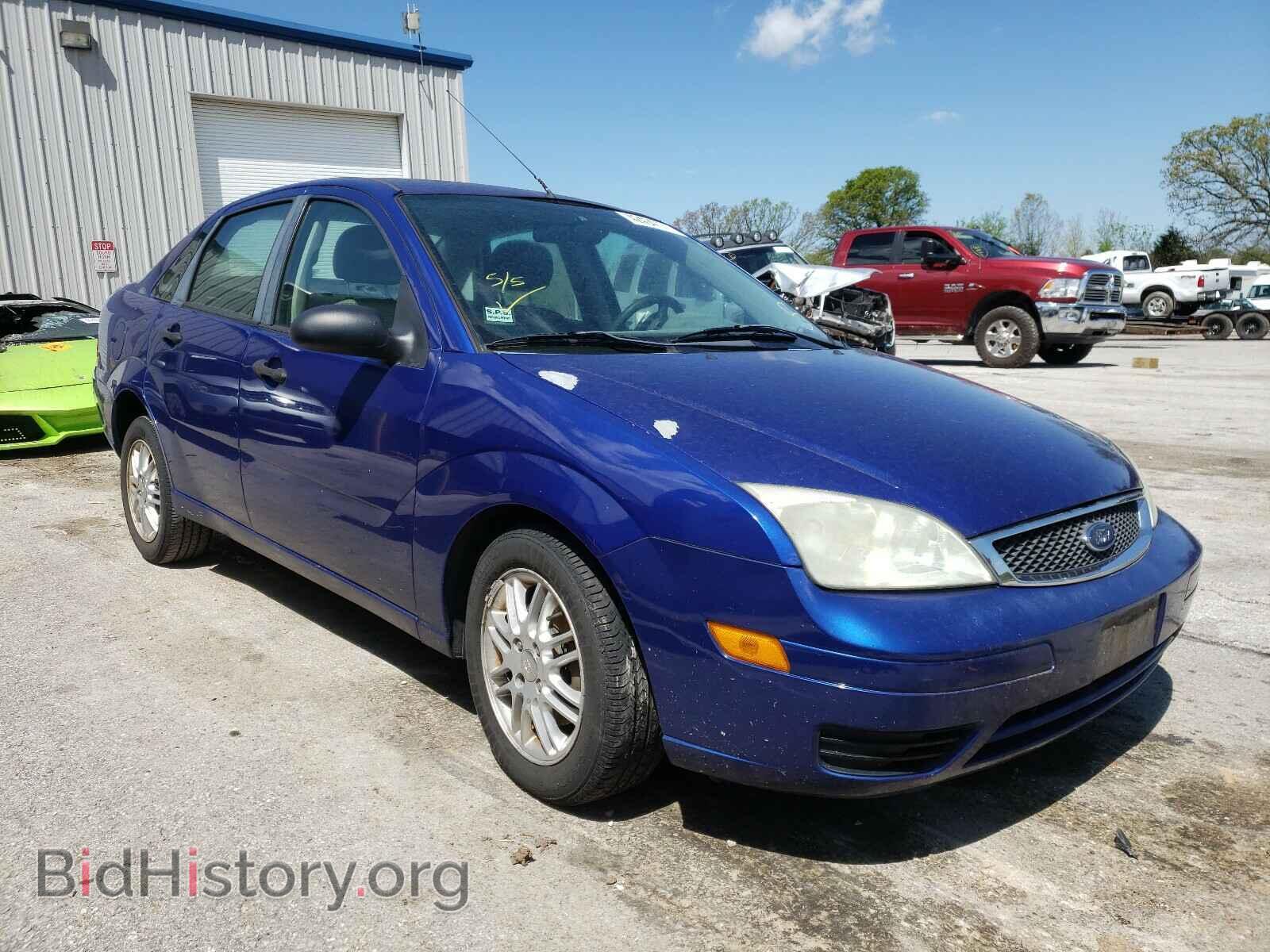 Photo 1FAFP34N56W147374 - FORD FOCUS 2006