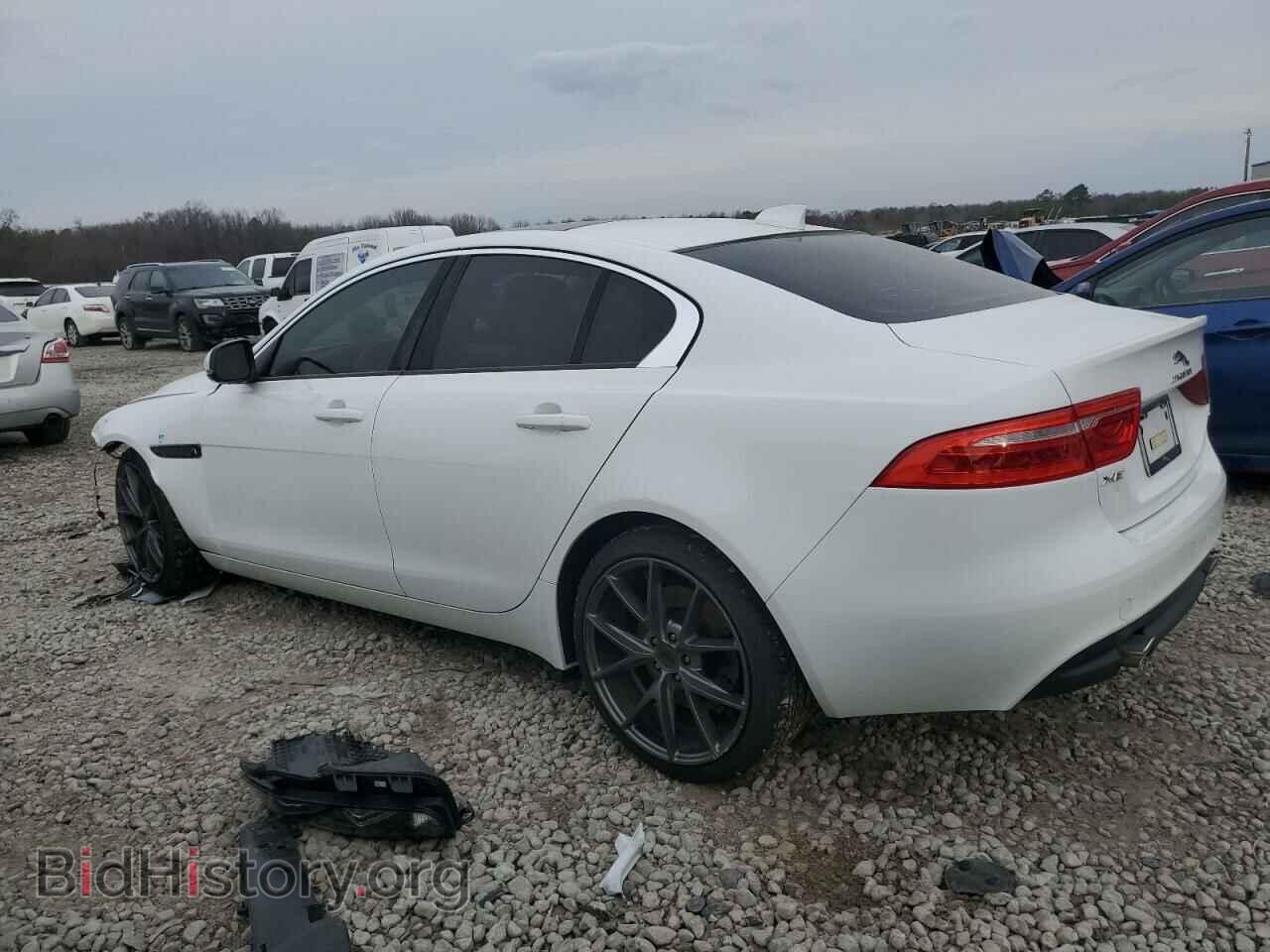 2017 JAGUAR XE - VIN: SAJAR4BGXHA974054 - Фото 2