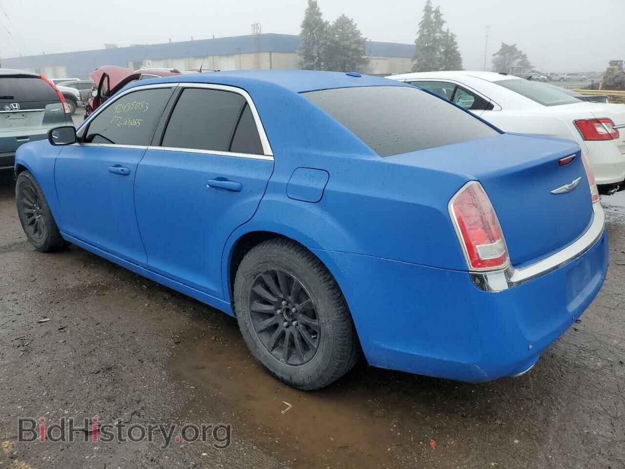 2011 CHRYSLER 300 - VIN: 2C3CA4CG2BH526451 - Фото 2