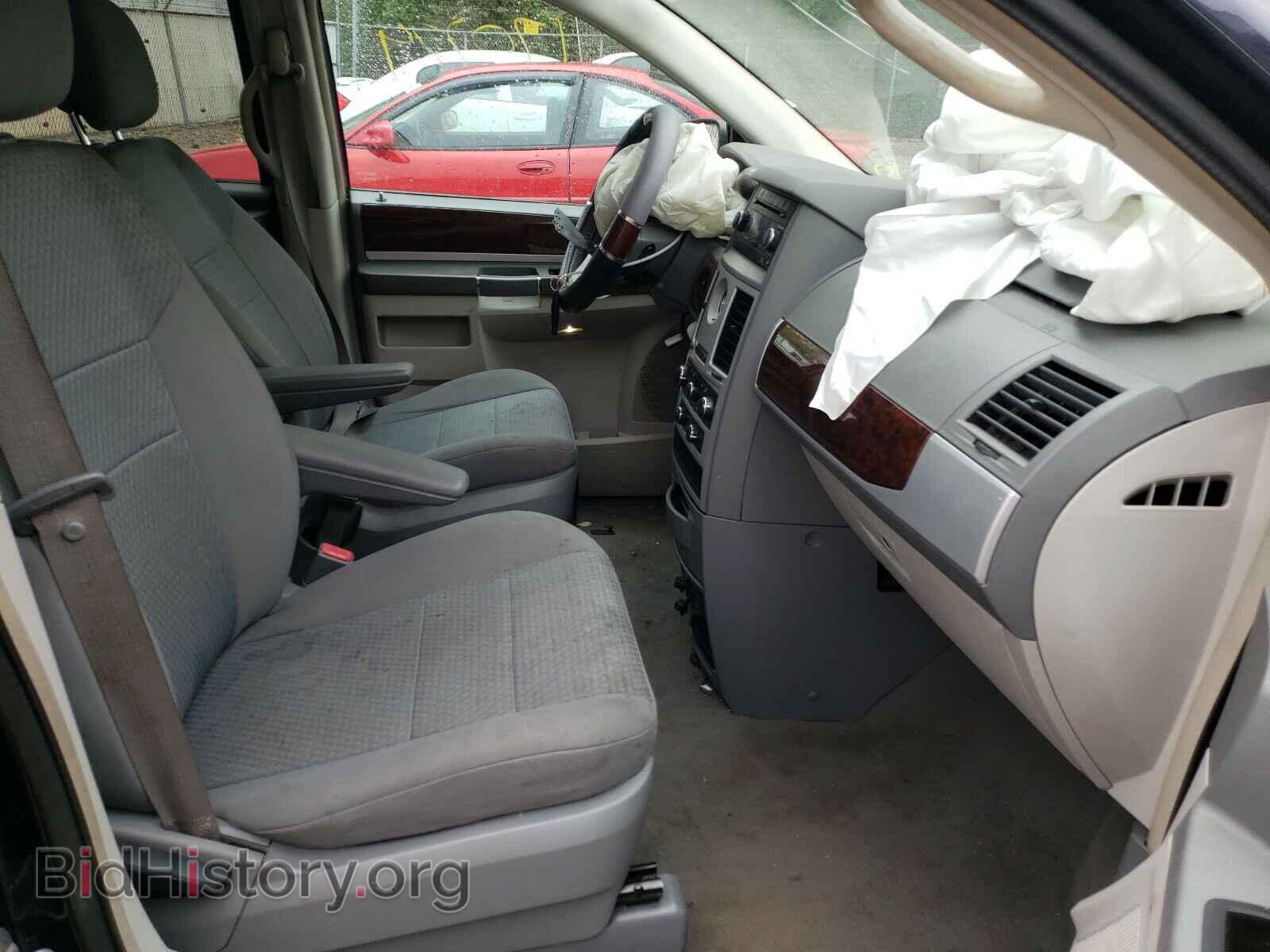2010 CHRYSLER MINIVAN - VIN: 2A4RR5D19AR448901 - Photo 5