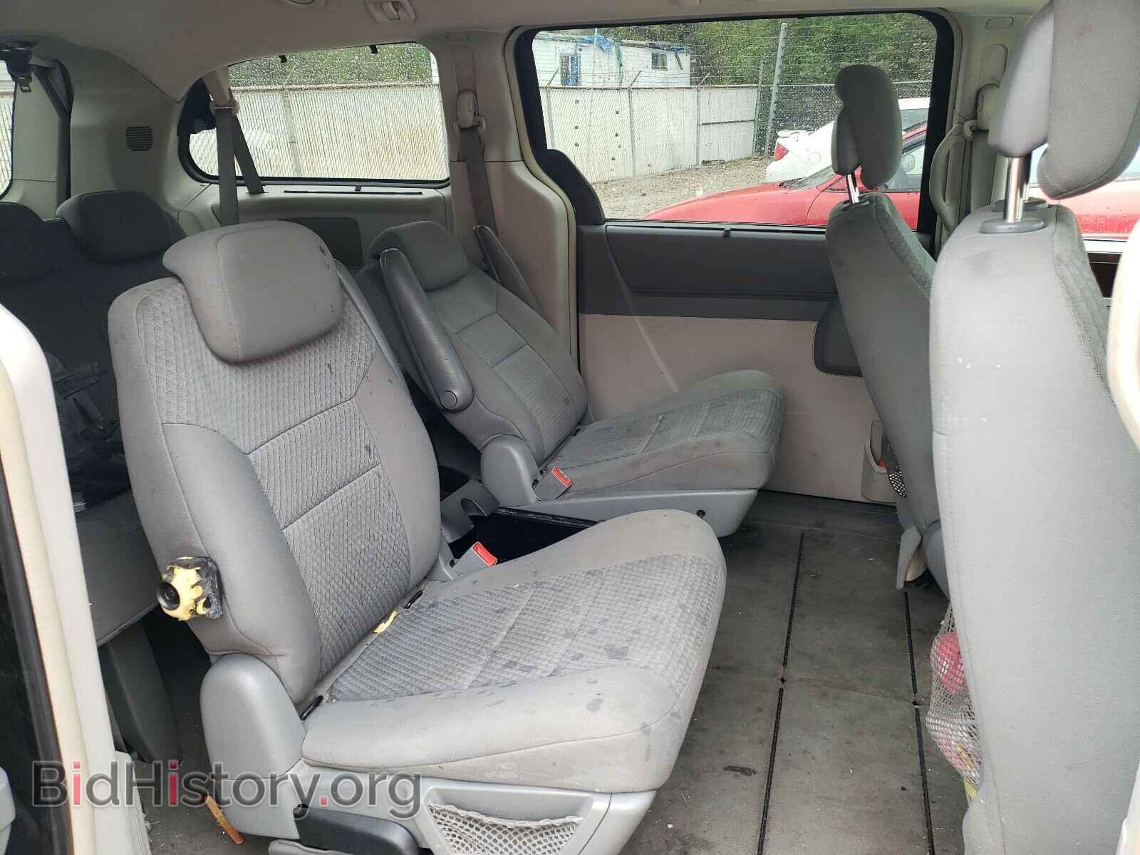 2010 CHRYSLER MINIVAN - VIN: 2A4RR5D19AR448901 - Photo 6