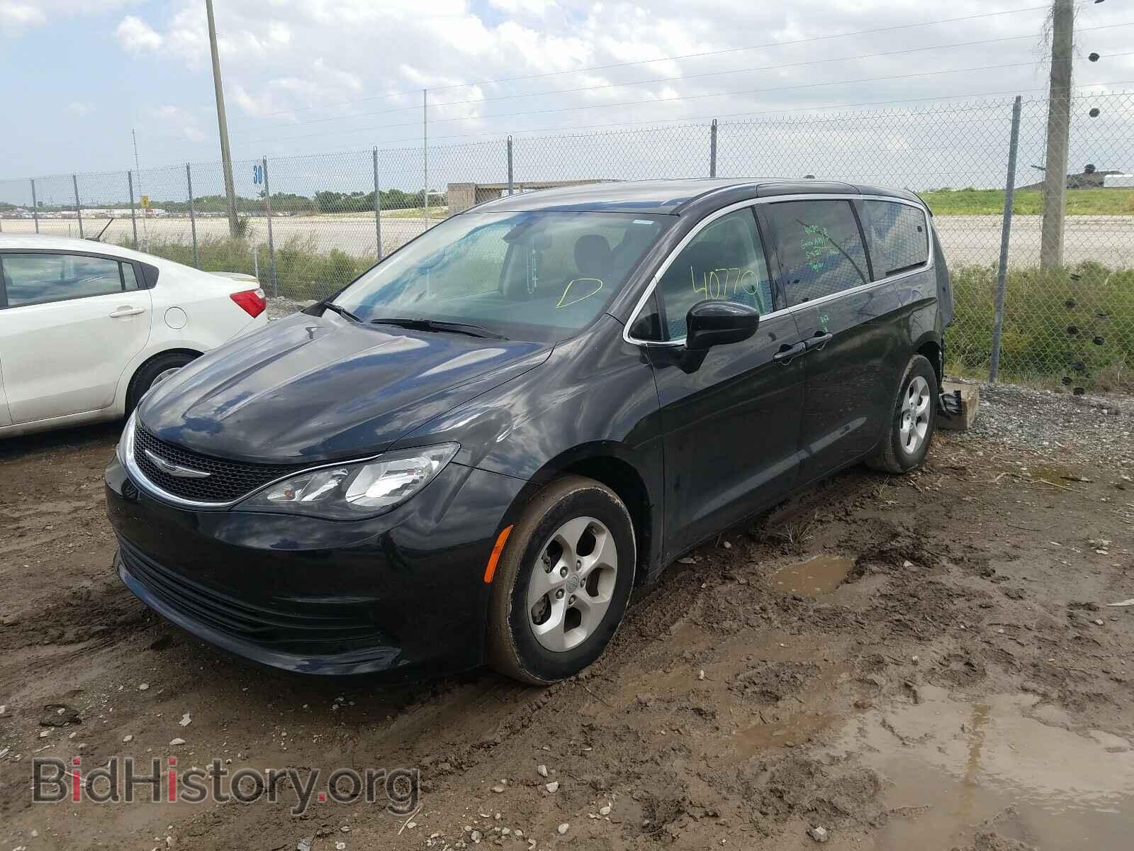2017 CHRYSLER PACIFICA - VIN: 2C4RC1CG5HR796954 - Photo 2