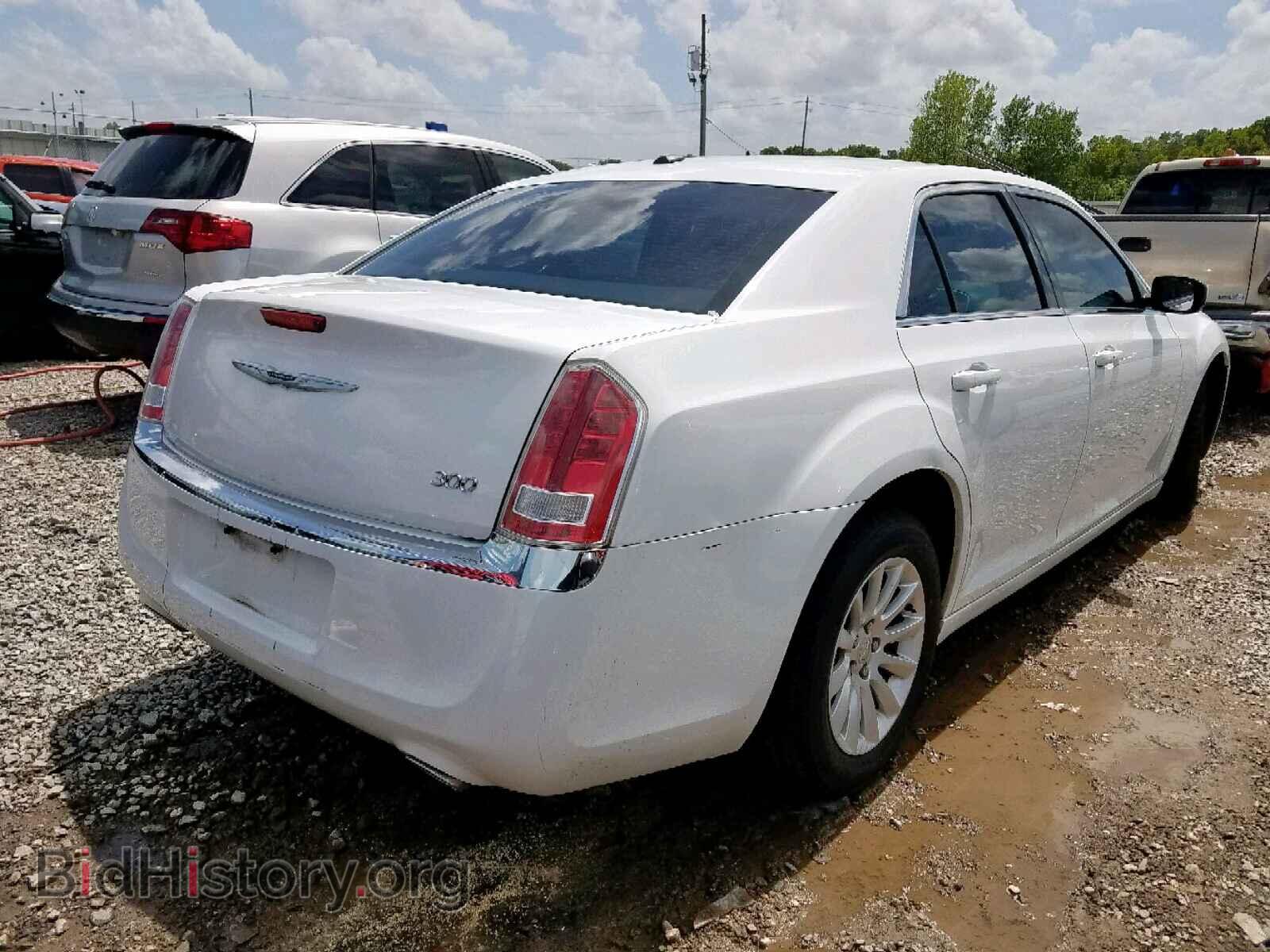 2014 CHRYSLER 300 - VIN: 2C3CCAAG0EH376646 - Photo 4