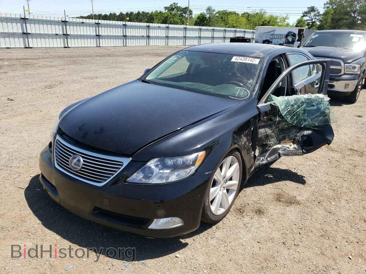 2009 LEXUS LS600 - VIN: JTHDU46F195010169 - Photo 2