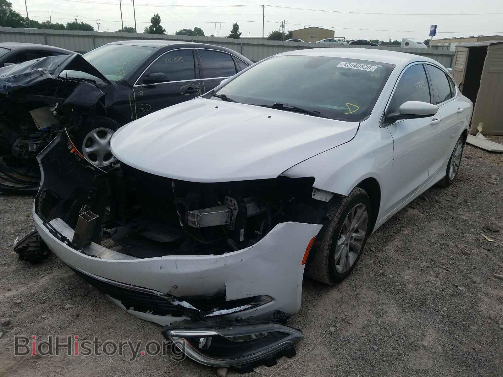 2015 CHRYSLER 200 - VIN: 1C3CCCAB1FN692551 - Фото 2