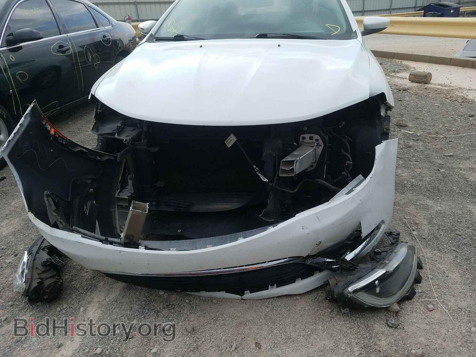 2015 CHRYSLER 200 - VIN: 1C3CCCAB1FN692551 - Фото 9