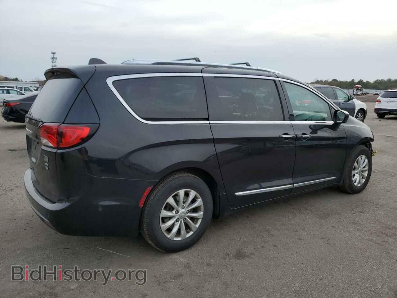 2018 CHRYSLER PACIFICA - VIN: 2C4RC1BG3JR318099 - Фото 3