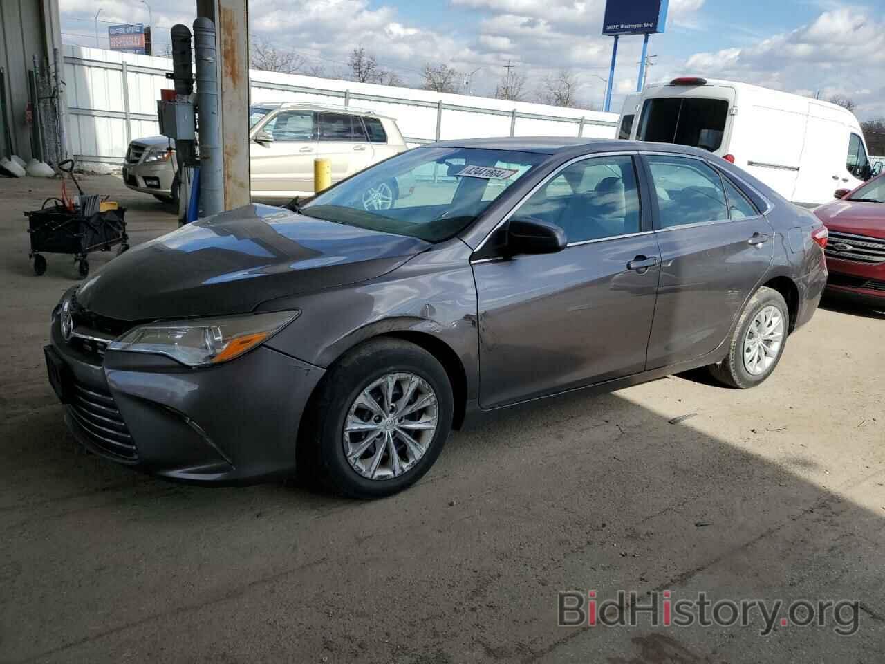 Photo 4T4BF1FK8FR445899 - TOYOTA CAMRY 2015