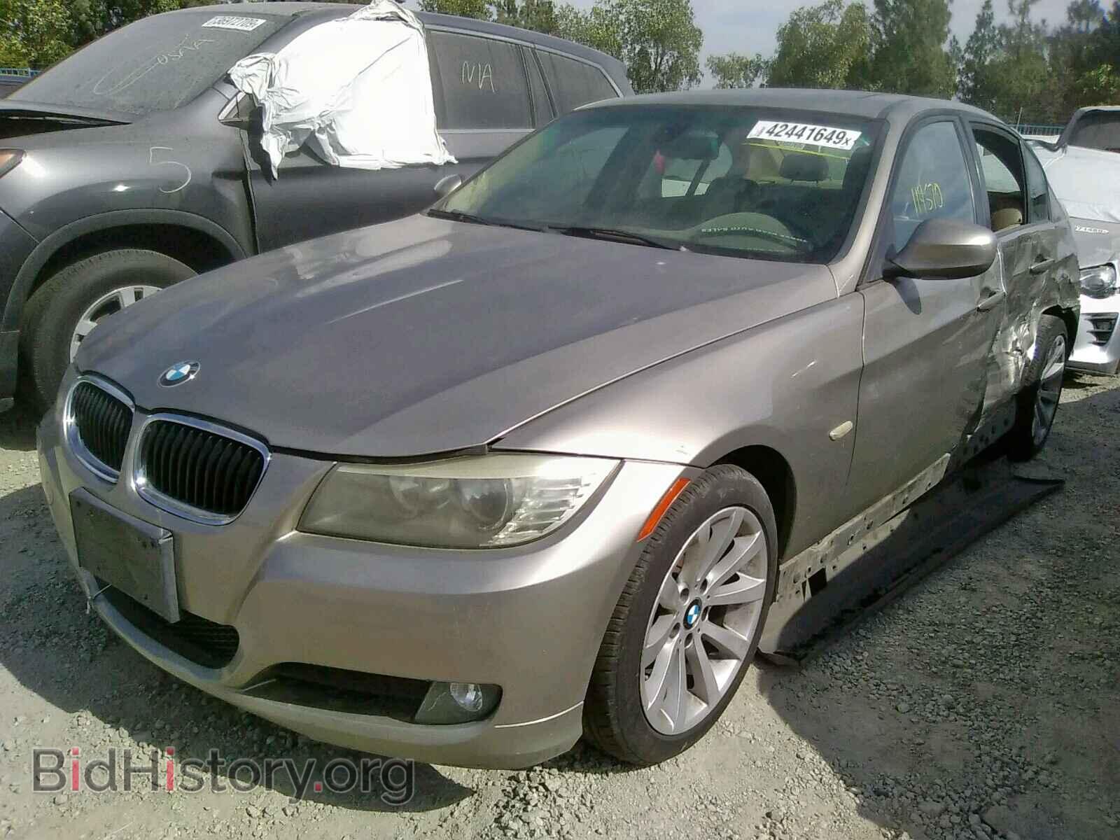2011 BMW 328 I - VIN: WBAPH7C58BE678568 - Фото 2