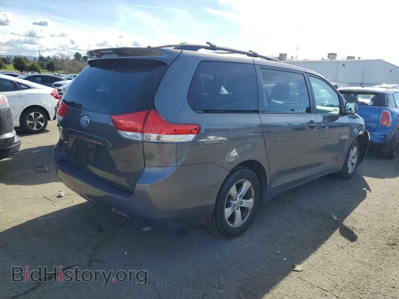 2013 TOYOTA All Models - VIN: 5TDKK3DC2DS366019 - Фото 3
