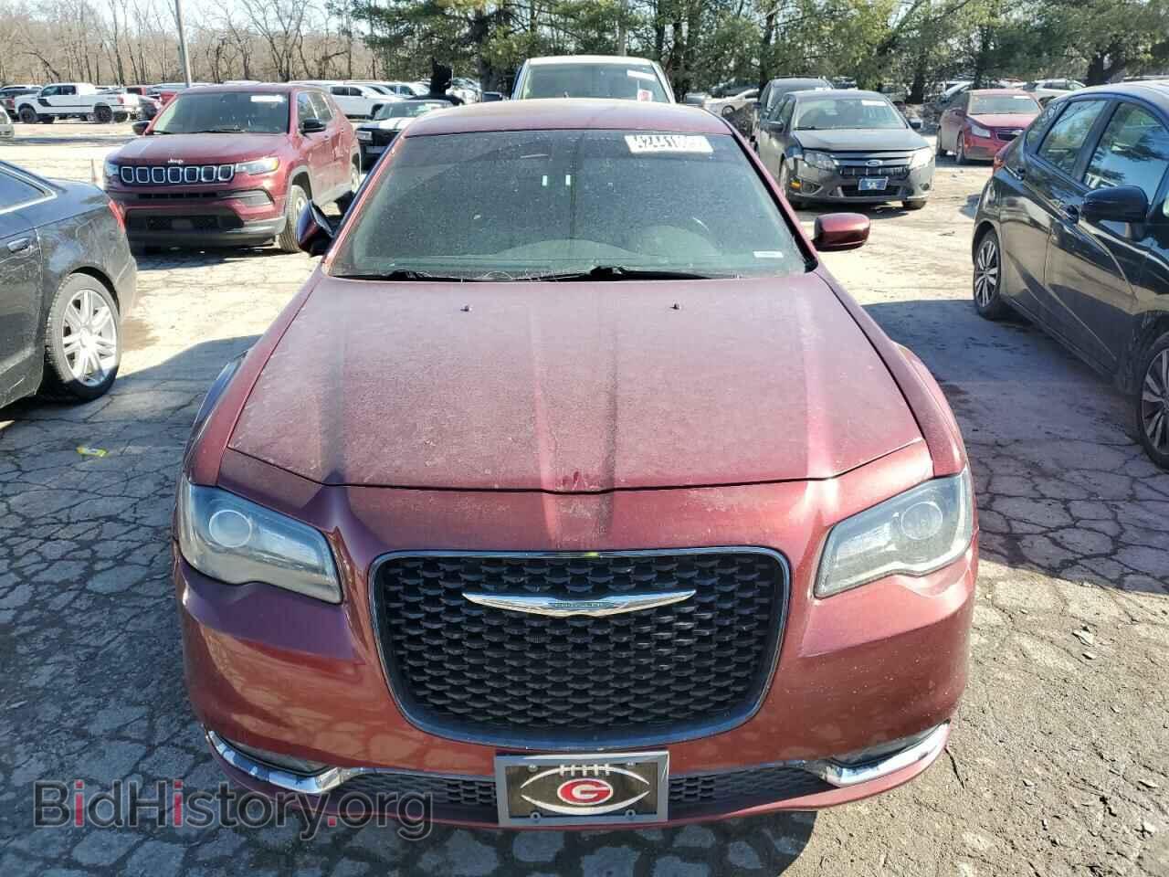 2019 CHRYSLER 300 - VIN: 2C3CCABG3KH565947 - Фото 5