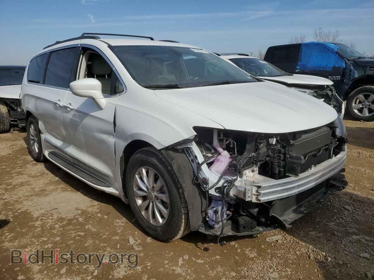 2017 CHRYSLER PACIFICA - VIN: 2C4RC1BG9HR538616 - Фото 4