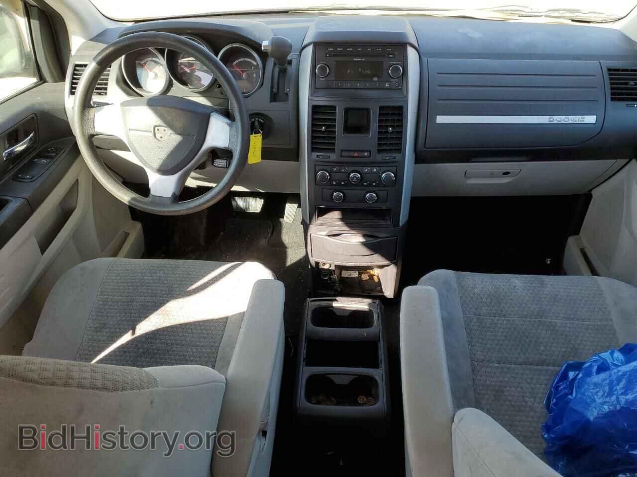 2010 DODGE CARAVAN - VIN: 2D4RN4DE8AR114442 - Photo 8