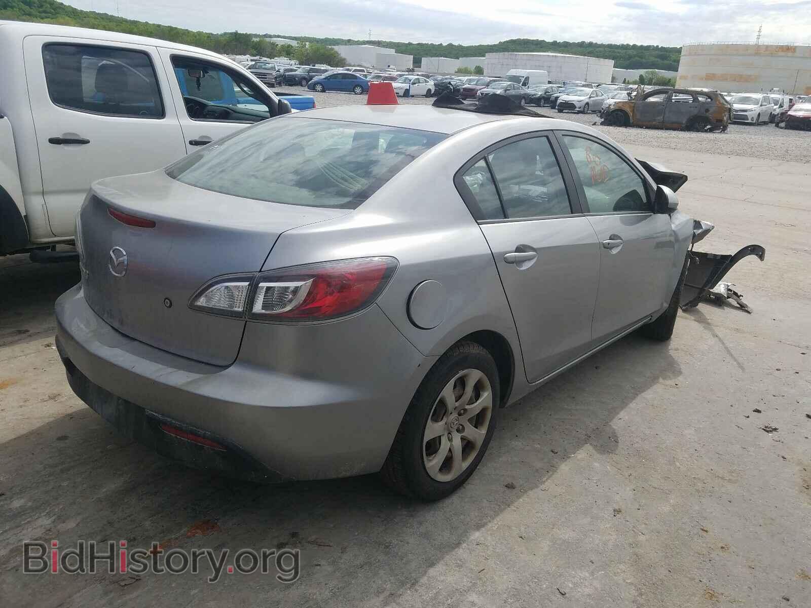 2011 MAZDA 3 - VIN: JM1BL1UF3B1380033 - Фото 4