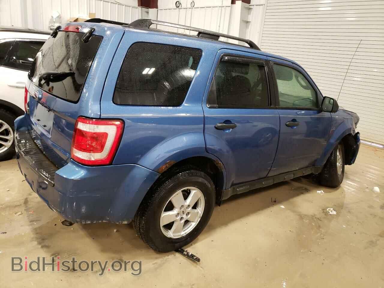 2010 FORD ESCAPE - VIN: 1FMCU0D77AKB19058 - Фото 3