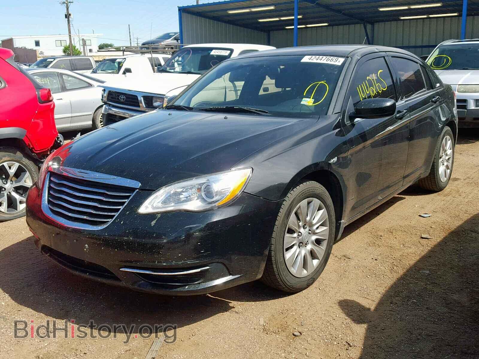 2014 CHRYSLER 200 - VIN: 1C3CCBAB3EN141000 - Фото 2