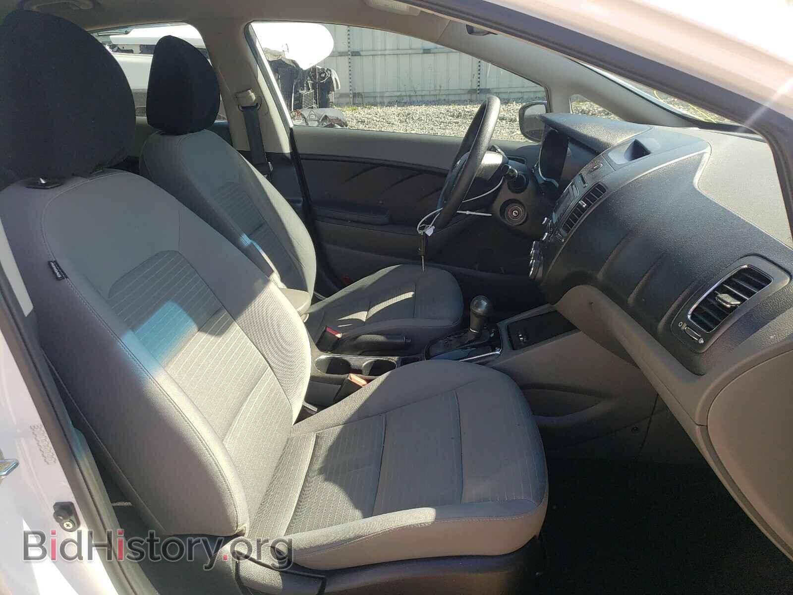 2017 KIA FORTE - VIN: 3KPFL4A78HE014073 - Photo 5