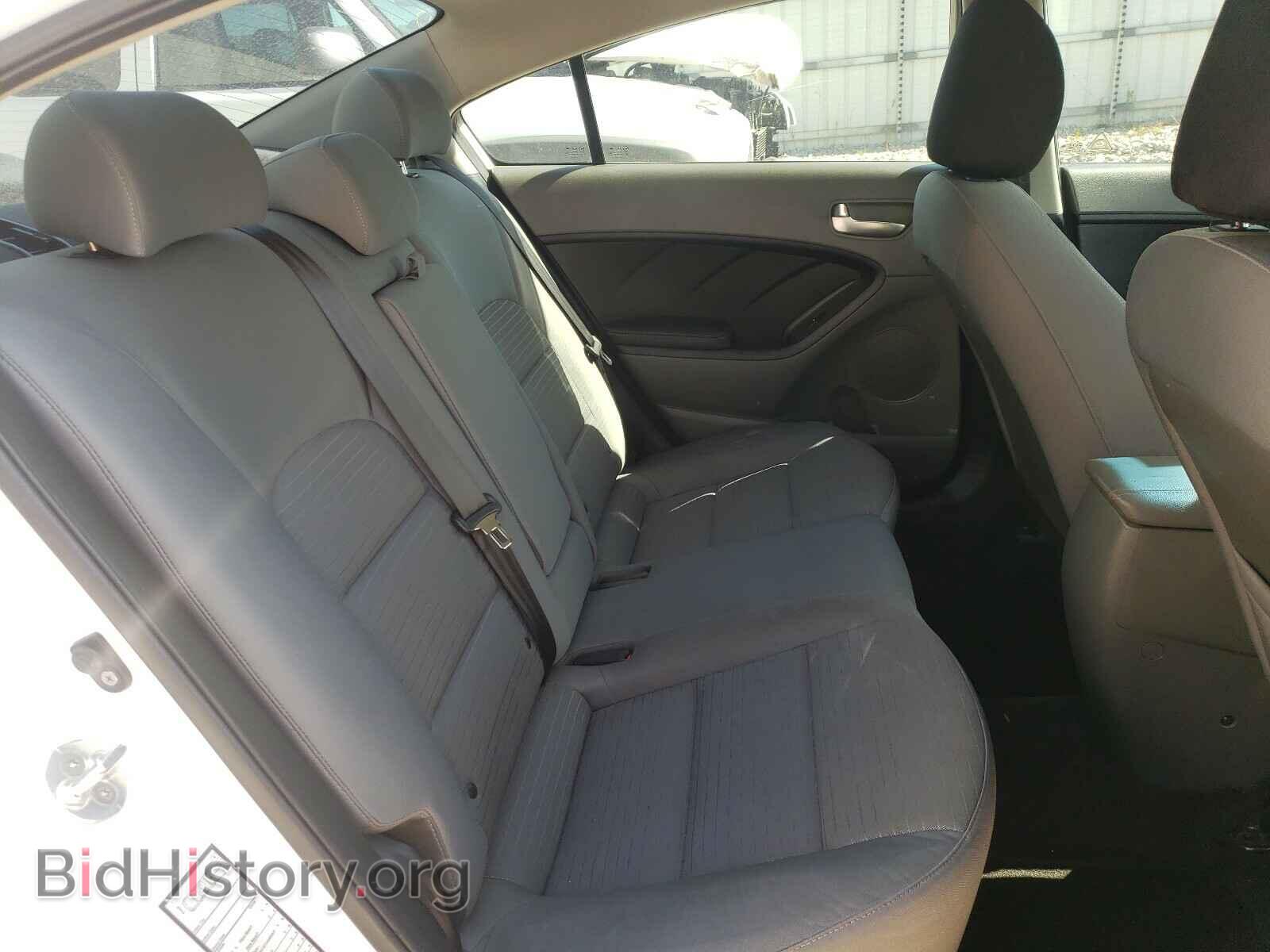 2017 KIA FORTE - VIN: 3KPFL4A78HE014073 - Photo 6