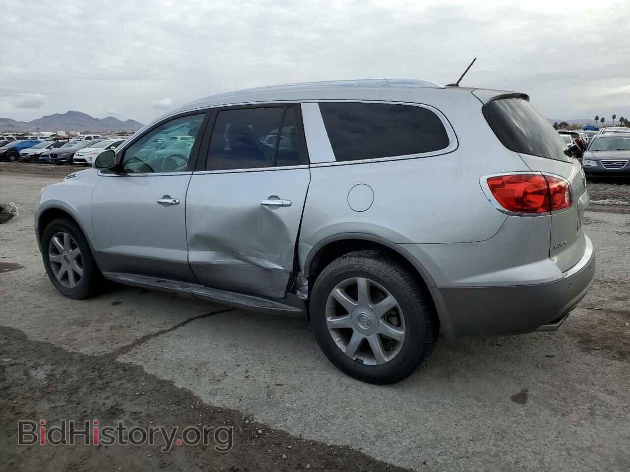2011 BUICK ENCLAVE - VIN: 5GAKRBED0BJ157855 - Фото 2