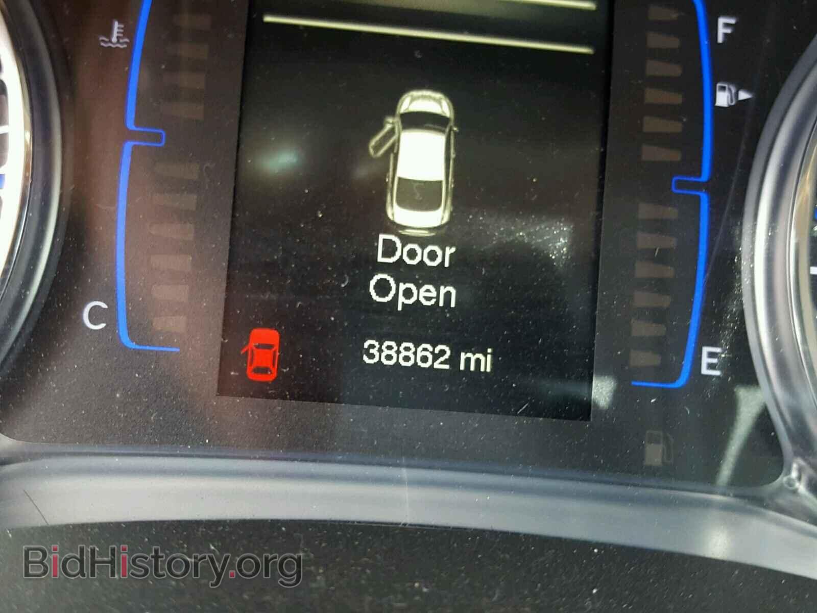 2016 CHRYSLER 200 - VIN: 1C3CCCAB1GN171041 - Фото 8