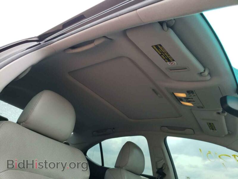 2011 Lexus IS (VIN JTHBF5C24B5145158) — photo 9 of 10
