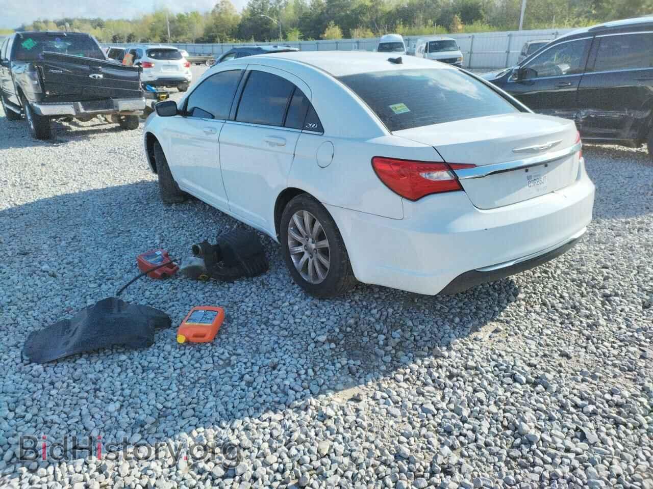 2013 CHRYSLER 200 - VIN: 1C3CCBBB8DN632899 - Фото 3