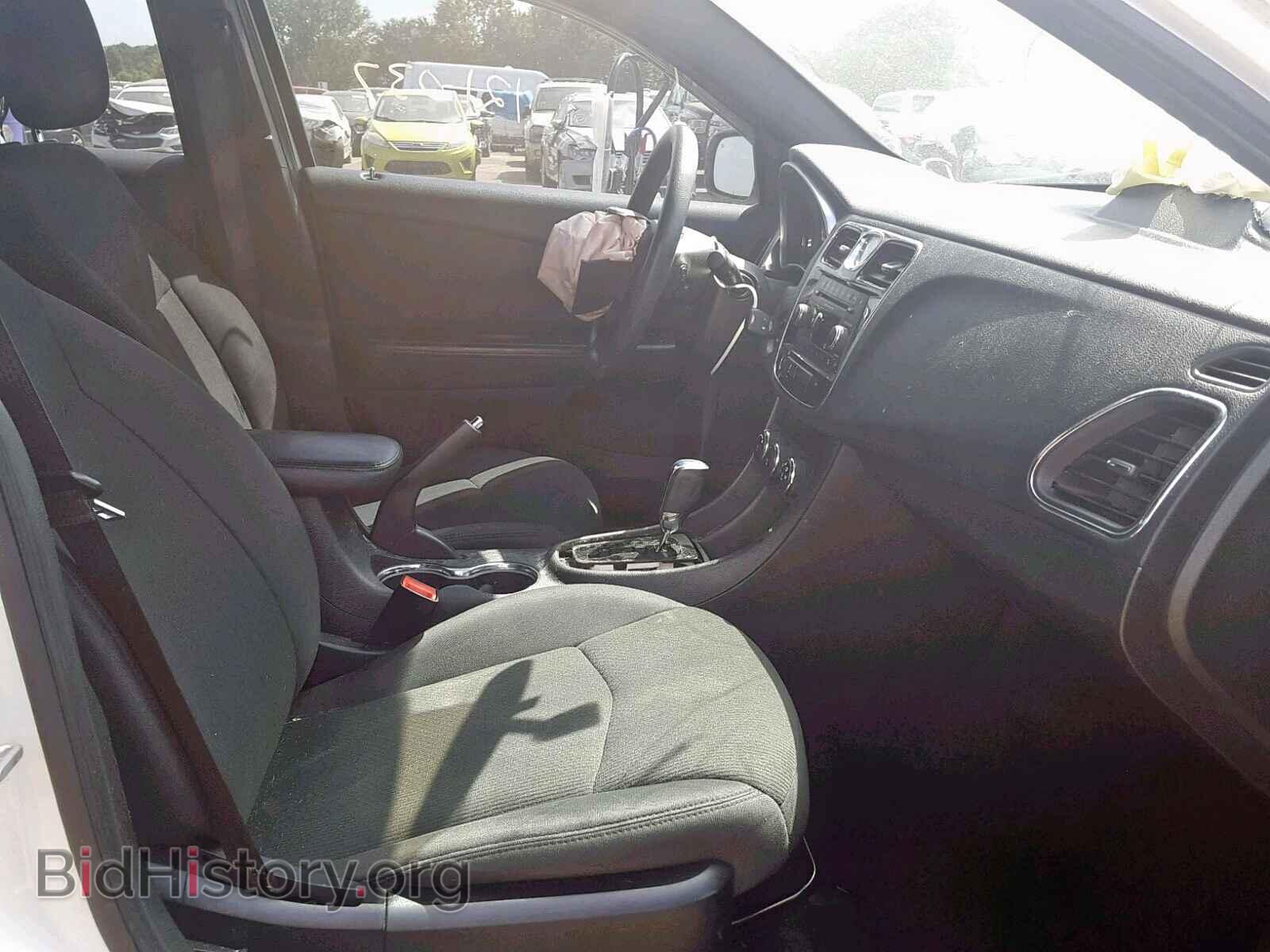 2012 CHRYSLER 200 - VIN: 1C3CCBAB3CN155640 - Фото 5