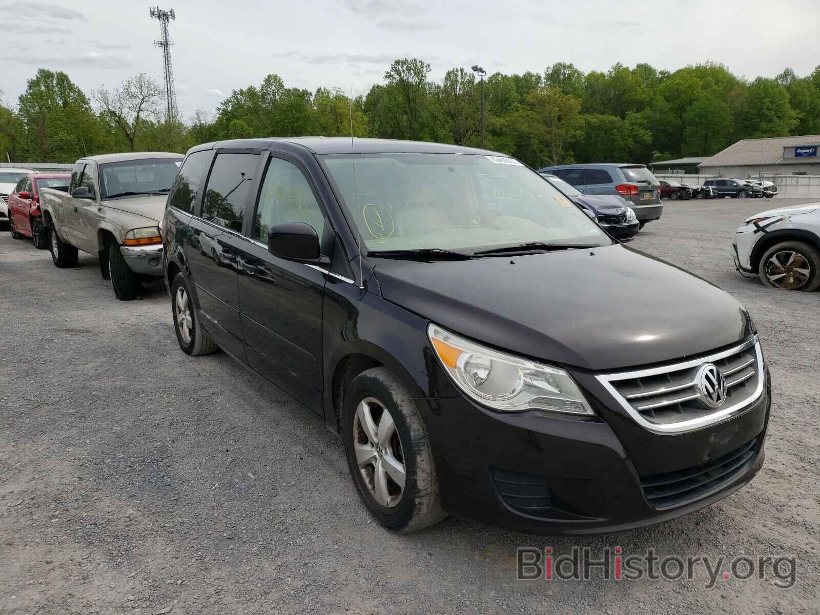 Фотография 2V4RW3D1XAR262888 - VOLKSWAGEN ROUTAN 2010