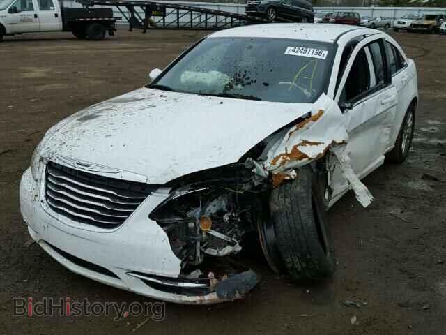 2013 CHRYSLER 200 - VIN: 1C3CCBAB7DN692464 - Фото 2