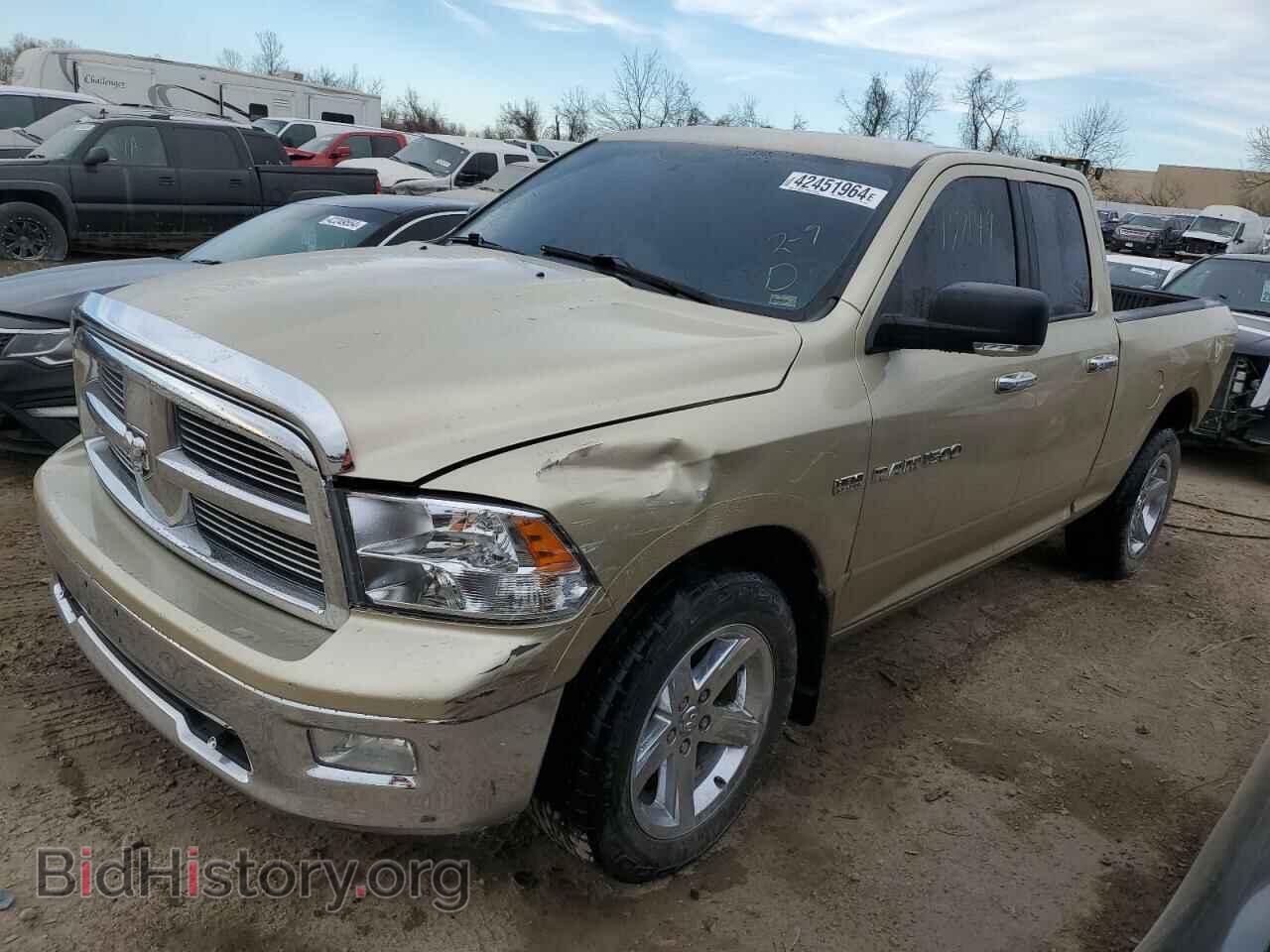 Photo 1D7RV1GT3BS565399 - DODGE All Models 2011