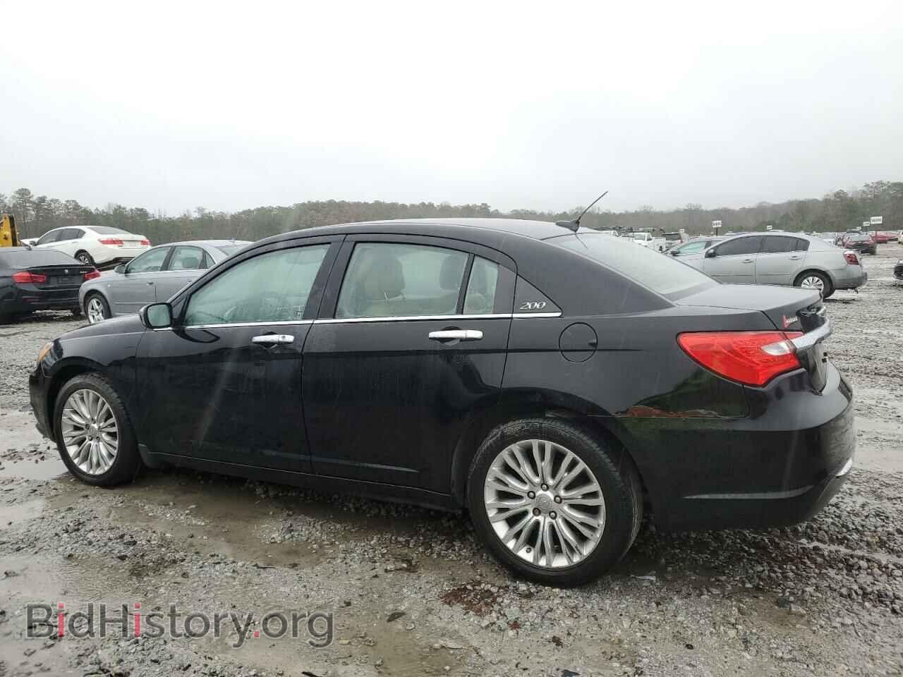 2011 CHRYSLER 200 - VIN: 1C3BC2FG8BN607645 - Фото 2