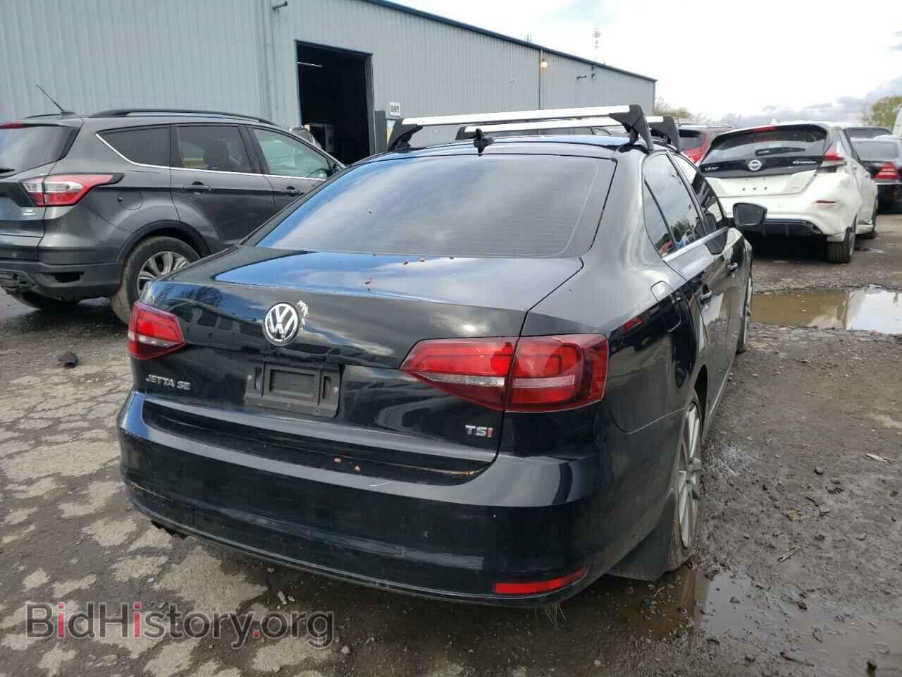 2017 VOLKSWAGEN JETTA - VIN: 3VWDB7AJ0HM270864 - Фото 4