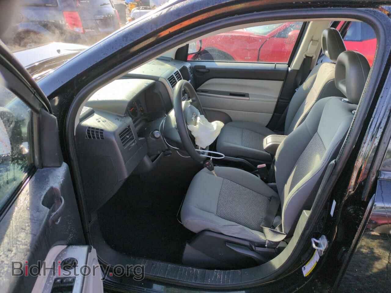 2007 JEEP COMPASS - VIN: 1J8FF47WX7D264932 - Photo 7