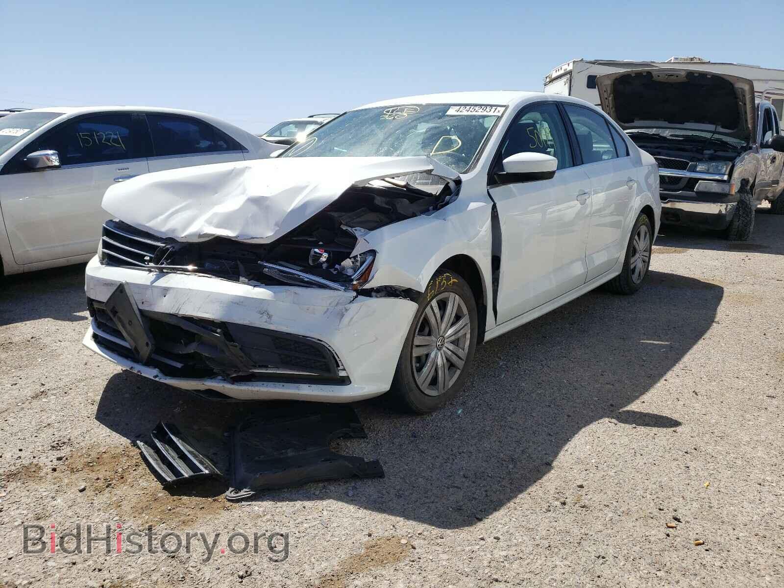 2017 VOLKSWAGEN JETTA - VIN: 3VW2B7AJ2HM400988 - Photo 2