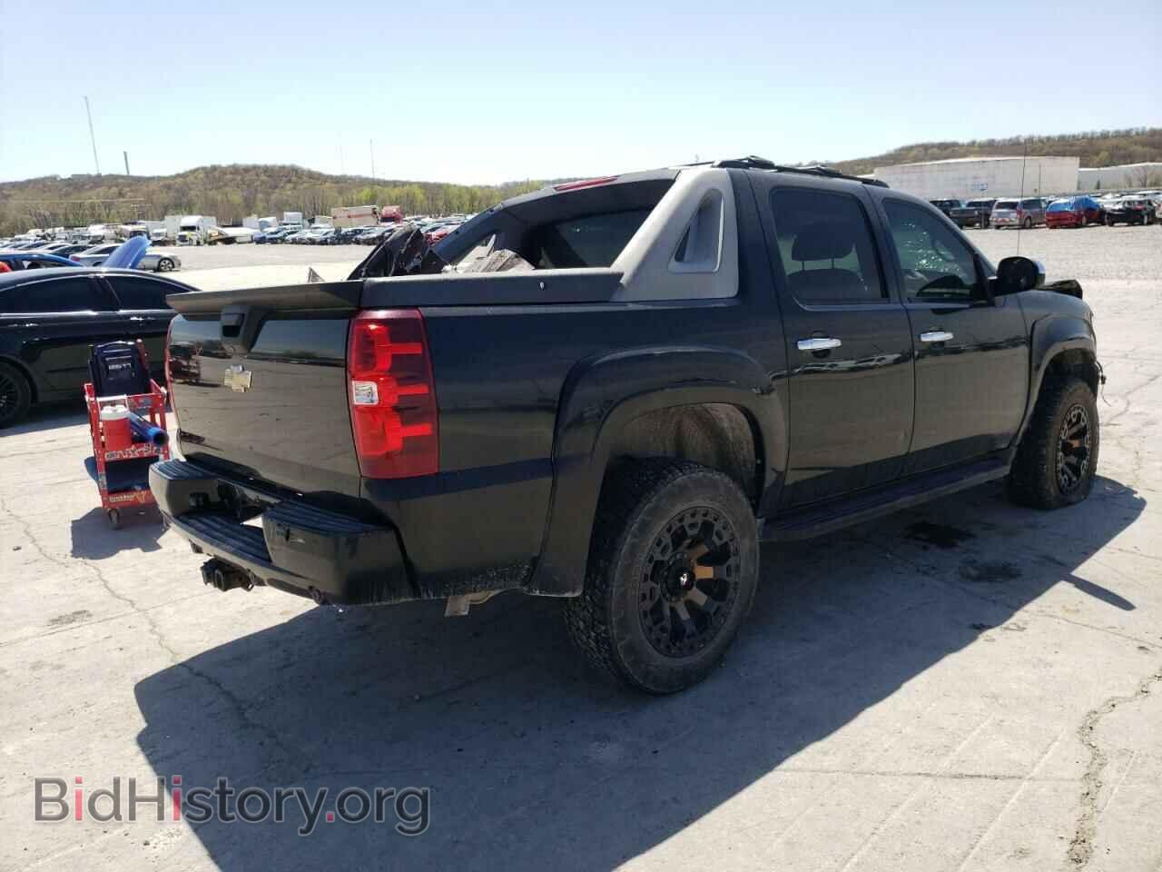 2011 CHEVROLET AVALANCHE - VIN: 3GNTKEE34BG372986 - Фото 4