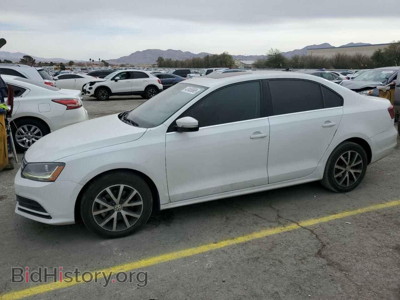Фотография 3VWDB7AJ8HM277030 - VOLKSWAGEN JETTA 2017