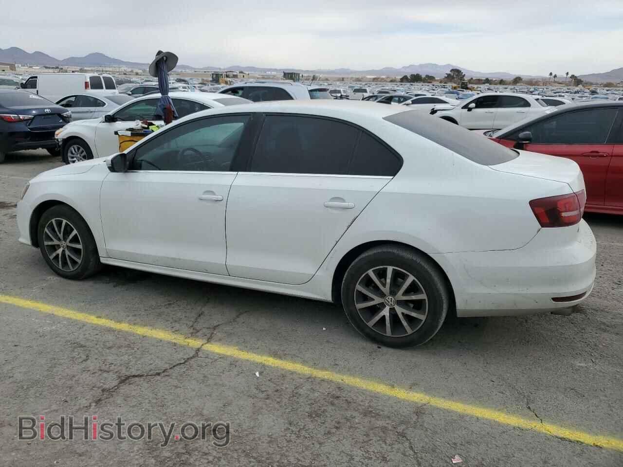 2017 VOLKSWAGEN JETTA - VIN: 3VWDB7AJ8HM277030 - Фото 2