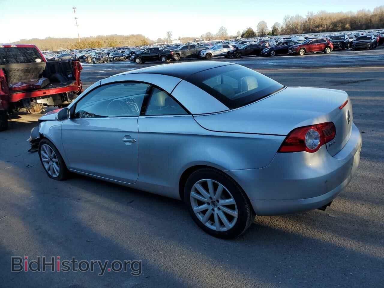 2007 VOLKSWAGEN EOS - VIN: WVWFA71FX7V045074 - Фото 2