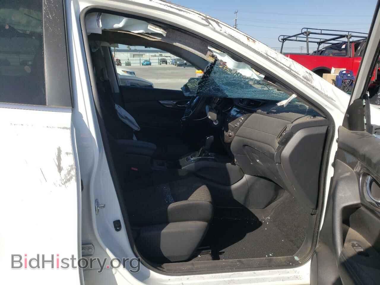 2017 NISSAN ROGUE - VIN: KNMAT2MV2HP590931 - Фото 5