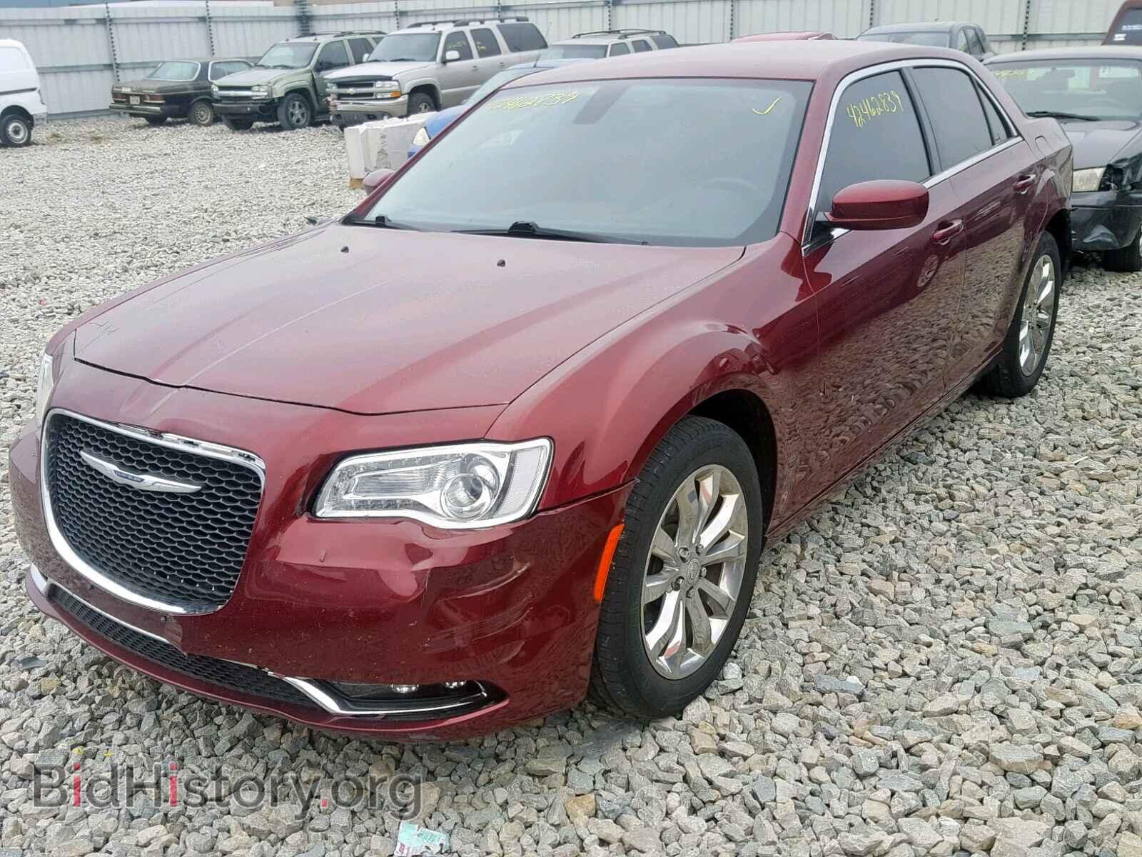 2016 CHRYSLER 300 - VIN: 2C3CCARG8GH331042 - Фото 2
